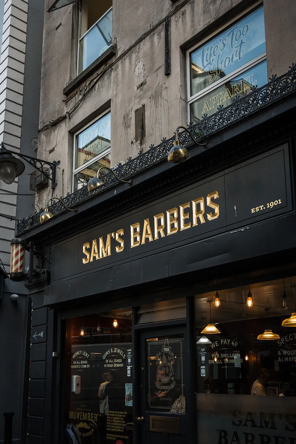 Sam's Barbers Dame Court