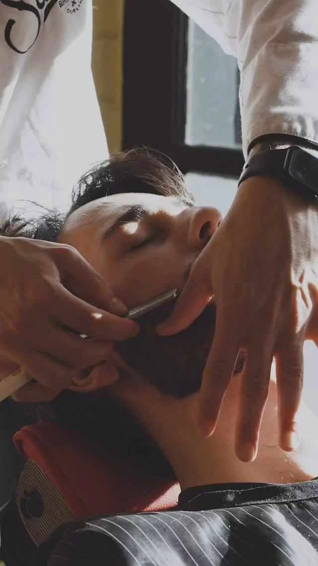 In a Sam’s chair, you’re more than a client - you’re part of the family 🇮🇪

Find the link in our bio to book now 🔗

#Barber #Barbershop #BarberLife #Dublin #Ireland #IrishBarbers #MasterBarbers #Haircut #BeardTrim #HorTowelShave #MensHair