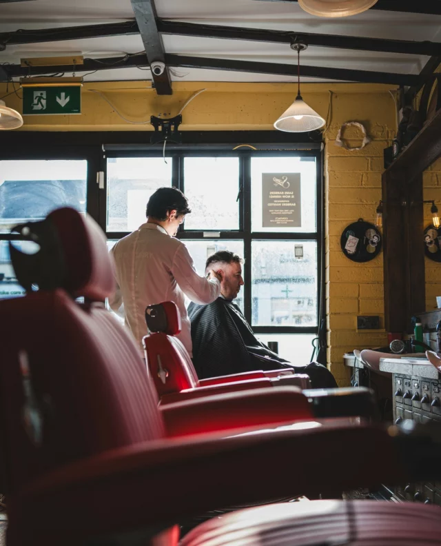 By Wednesday, your Monday motivation might be running low - but your haircut doesn’t have to be 💯⁠
⁠
Swing in for a midweek refresh and leave looking like the weekend’s already started. Clean cuts, always ✂️